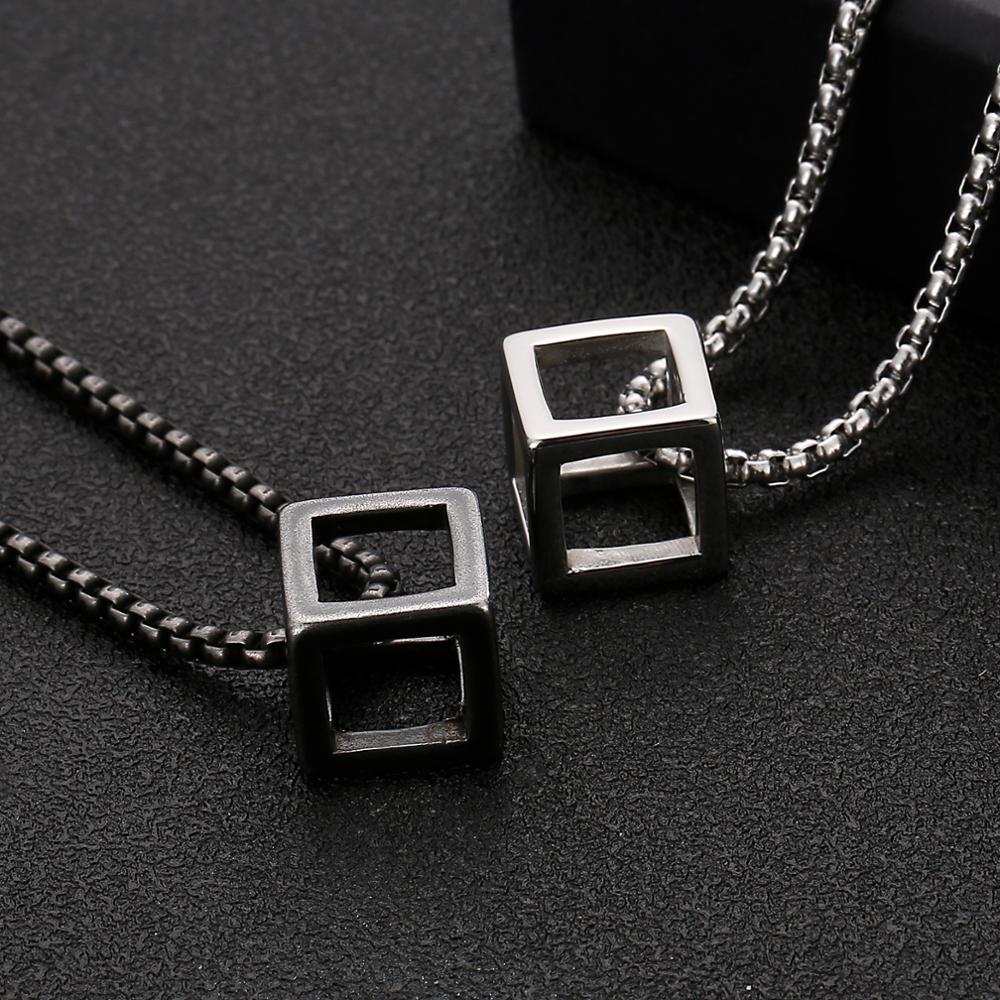 Kalen Kalung Liontin Persegi T - Men Accessories Rule ulasan dan harga
